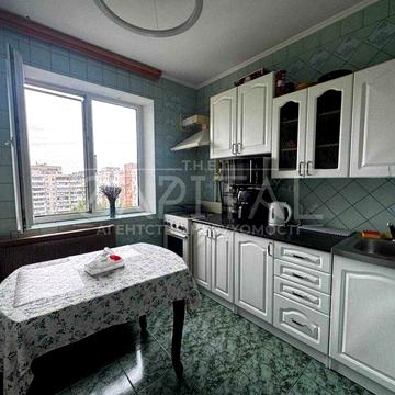 Продаж / Квартира / вул. Героїв Дніпра, Оболонь, Київ