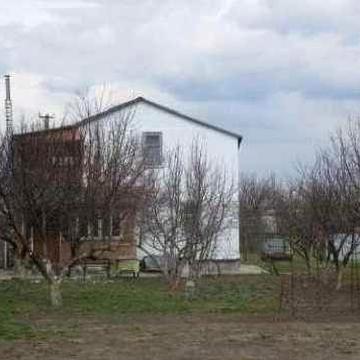 В продажу 2 поверховий будинок з мансардою