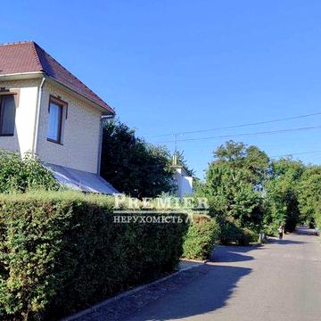 Двухэтажный дом в элитном районе