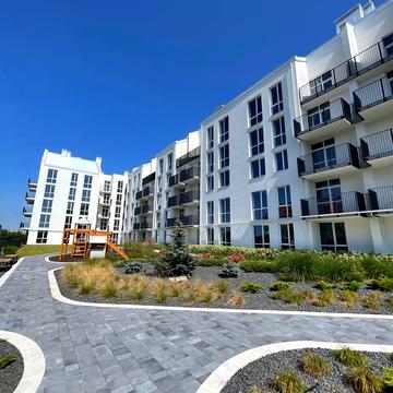 Героїв Крут вул., 2