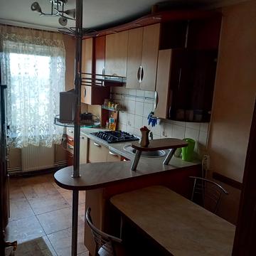 Домбровського, 58