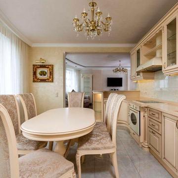 3-к. квартира. Дорогий ремонт. Вул. Саперно-Слобідська 10. Без комісії