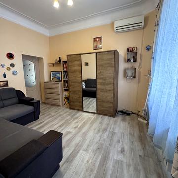 Університетська вул. (Щепкіна), 10