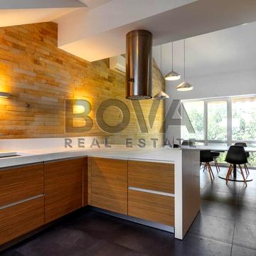 Локомотивна вул., 36