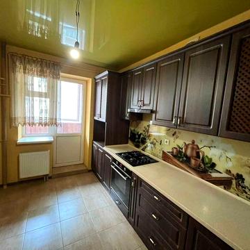 2к Виставка вул Вінницька 1/7