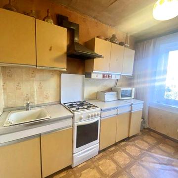 Продається 3-кімнатна квартира, вул. 30-р Перемоги 22