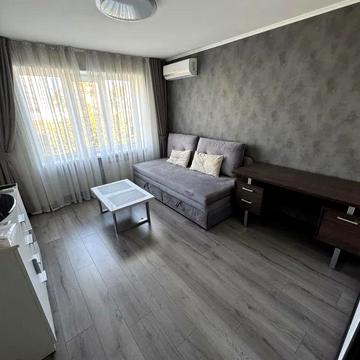 Лесі Українки бульв., 17