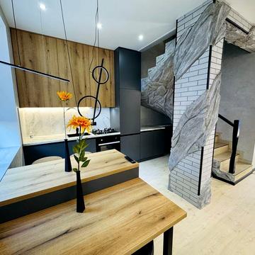 Терміново!!! БЕЗ КОМІСІЇ, таун з нови РЕМОНТОМ, заходь і живи