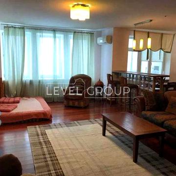 3 кімнатна 95 м.кв. проспект Бажана Миколи 10