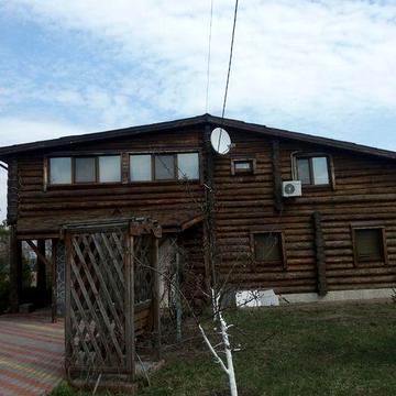 Здам будинок 170 м2, газ, власне озеро, доглянута територія.