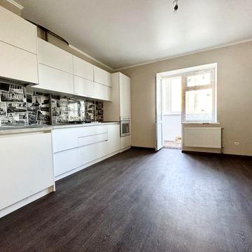 Продам квартиру в новобудові! Центр!4поверх