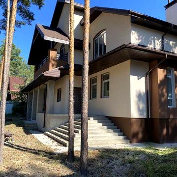 Продаж будинку в малявничому місці