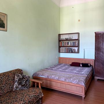 Європейська пл. (Катерининська), 8