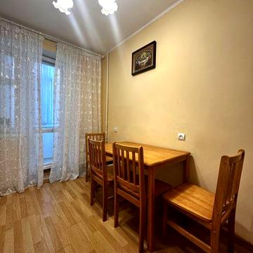 Оренда 2- кімнатної квартири по вул. Волинської Дивізії
