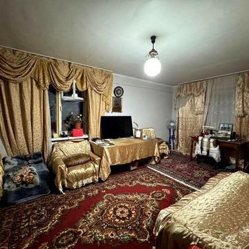 Продам простору 1-кімнатну квартиру біля Боярки,с.Забіря