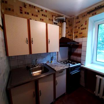 Академіка Доброхотова вул., 5