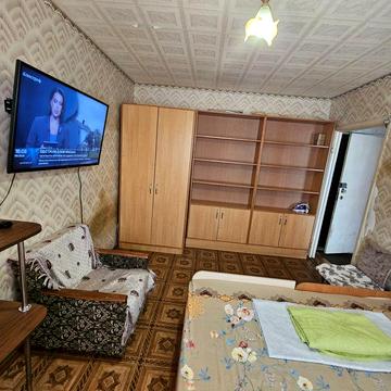 Здаеться 1кімнатна на довгий термін