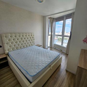 Драгоманова вул., 2