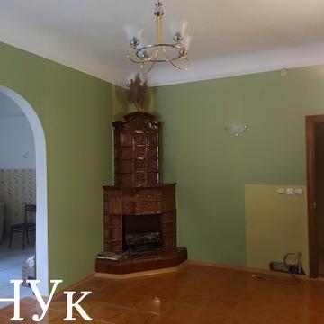 Героїв Майдану вул. (Гвардійська), 8