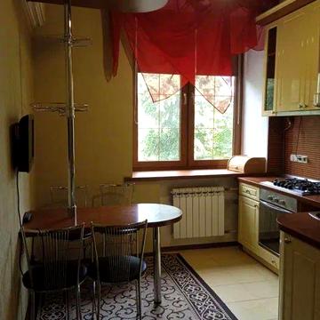 Здам 2-кімнатну квартиру 5 хв. до метро Захисників України