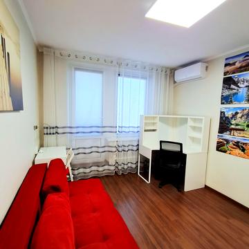 Гвардійців-Широнінців вул., 27