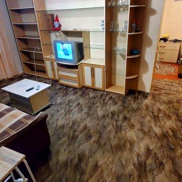 Квартира від власника центр Печерськ 2х б., Лесі Українки 17/19
