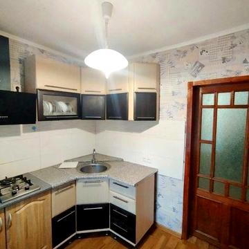 Продам 2 кімнатну квартиру по проспекту Гагаріна.