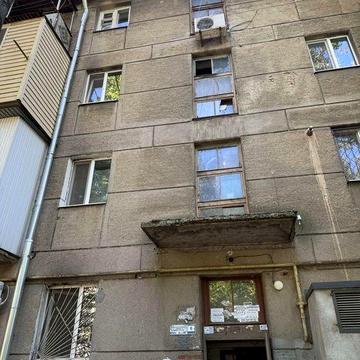 Сдам 1 ком квартиру космонавта Комарова ул.