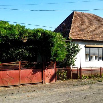Продаж будиноку з присадибною ділянкою в м. Іршава Закарпатська обл.