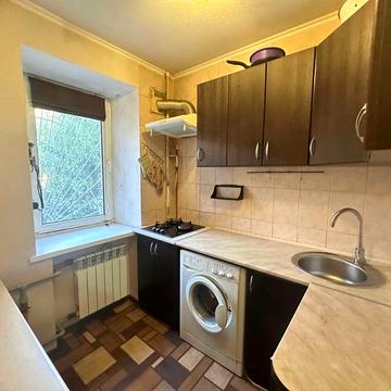 Продам 1-кім квартиру вул. Осиповського 3А Виноградор