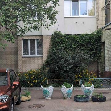Продається 3-кімнатна квартира площею 78 м², на 1-му поверсі.