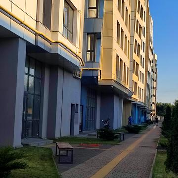 Карла Мікльоша вул., 20
