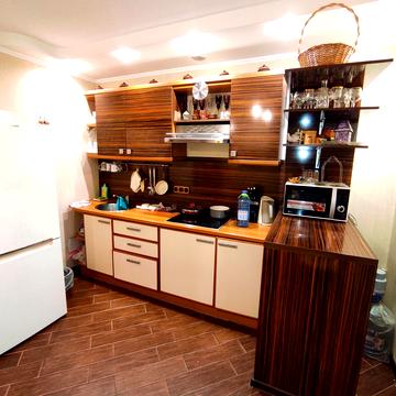 Драгоманова вул., 12-А