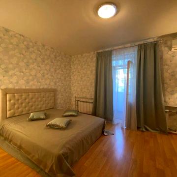 Аренда 2 к квартира улица Маяковского, 11 Центр