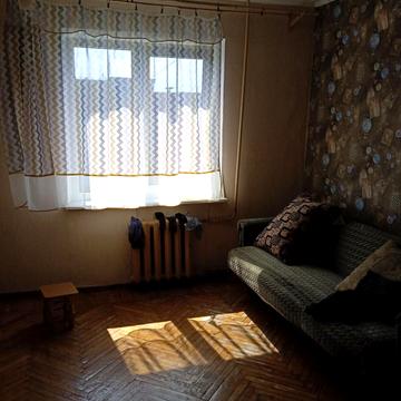 Академіка Корольова вул., 30