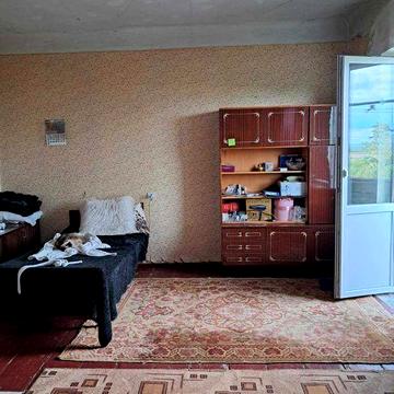 Продам 28500 Двухкомнатая. Холодная гора.