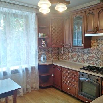 Бульвар, 2х кiмнатна квартира з автономним опаленням