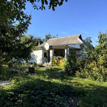 Продам будинок + земля/ присадиба/Гребінки