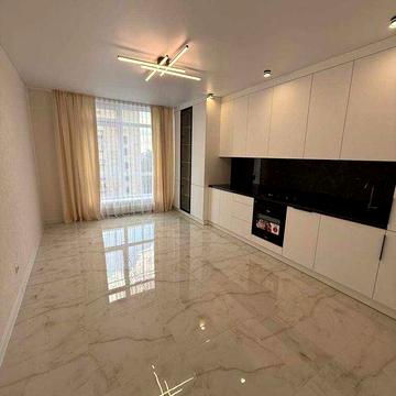 Продаж мармурової квартири на Виставці