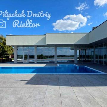 Дом 620 м2. Свой берег, причал. Александровка от центра 25 мин.