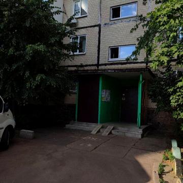 Мілютенка вул., 44-Б