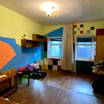 Продам квартиру  ЮЖНАЯ Центр с палисадником