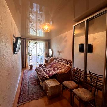 Продам 3 комнатную квартиру ж/м Парус