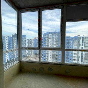 Продаж дворівневої квартири в центральній частині міста.