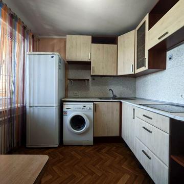 Володимира Івасюка просп. (Героїв Сталінграду), 43