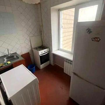 1-кімнатна 32.3 кв. м проспект Науки 98 =>  метро Деміївська Видубичі