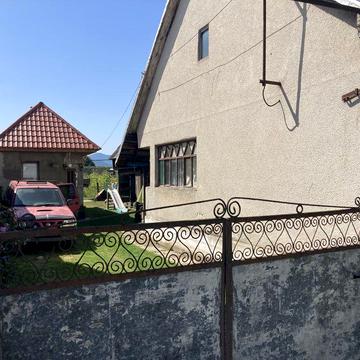Приватний будинок