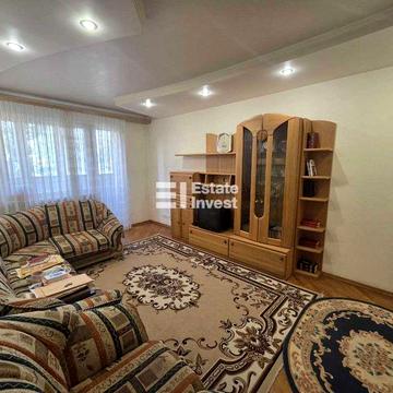 Продам 3 кімн. квартиру на вул. Клочківська, 154А.