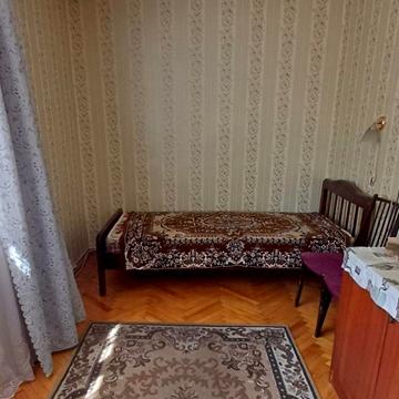Академіка Заболотного вул., 23