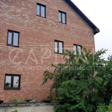 Садова, 3